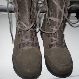 COLUMBIA WOMEN WINTER BOOTS